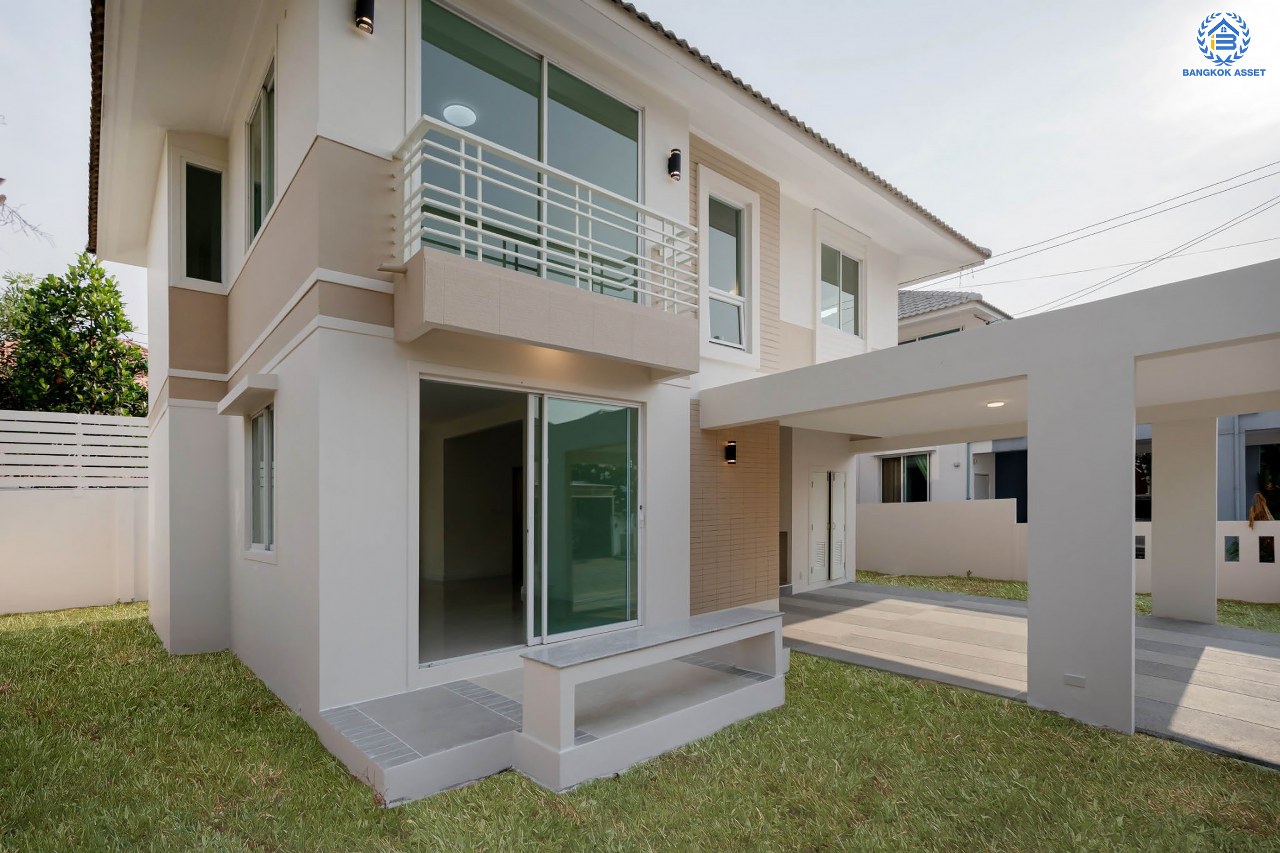 บ้านมือสองตกแต่งใหม่ โครงการ โฮมเพลส วงแหวน-รัตนาธิเบศร์ เนื้อที่ 51.10 ตร.ว. ฟังก์ชัน 3 ห้องนอน 2 ห้องน้ำ ที่จอดรถ 2 คัน ตั้งอยู่บนทำเลแห่งการเดินทาง เชื่อมต่อถนนรัตนาธิเบศร์ ใกล้ห้างเซ็นทรัล เวสต์เกต ใกล้รถไฟฟ้า "สถานีตลาดบางใหญ่"